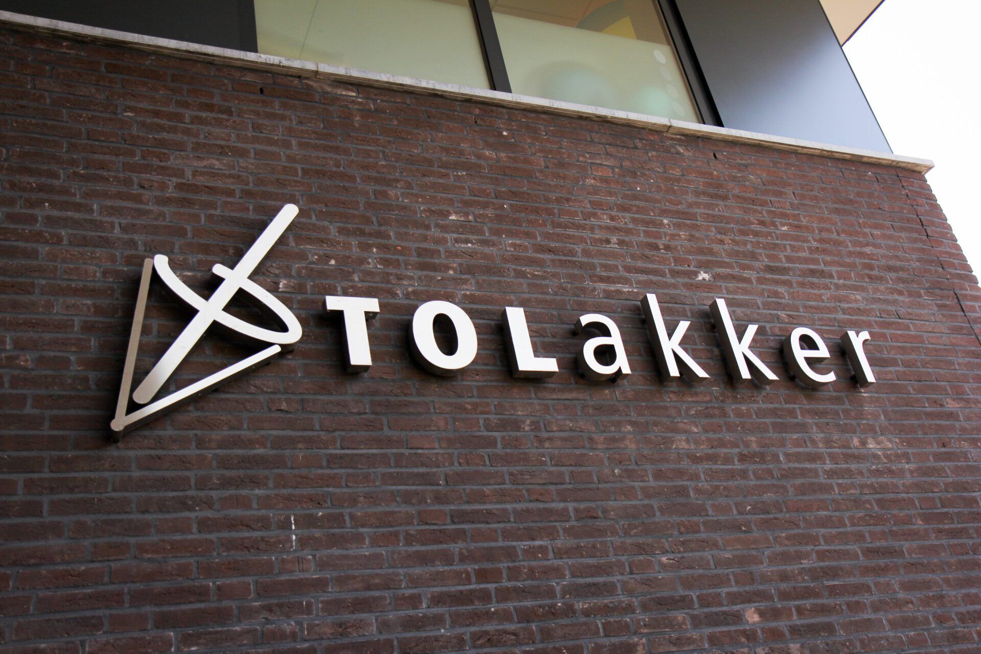 De ingang van Huisartsenpraktijk Bavel aan de Tolakker 5